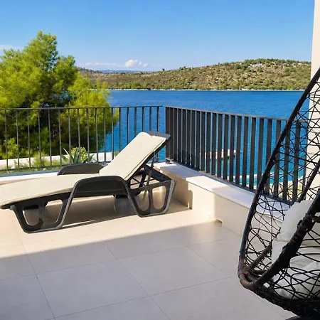 Apartament Gacina